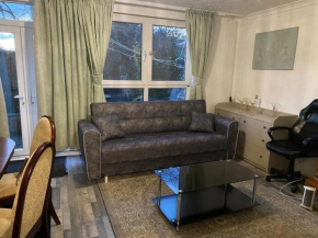 London 3 bed Maisonette, Pvt Gdn